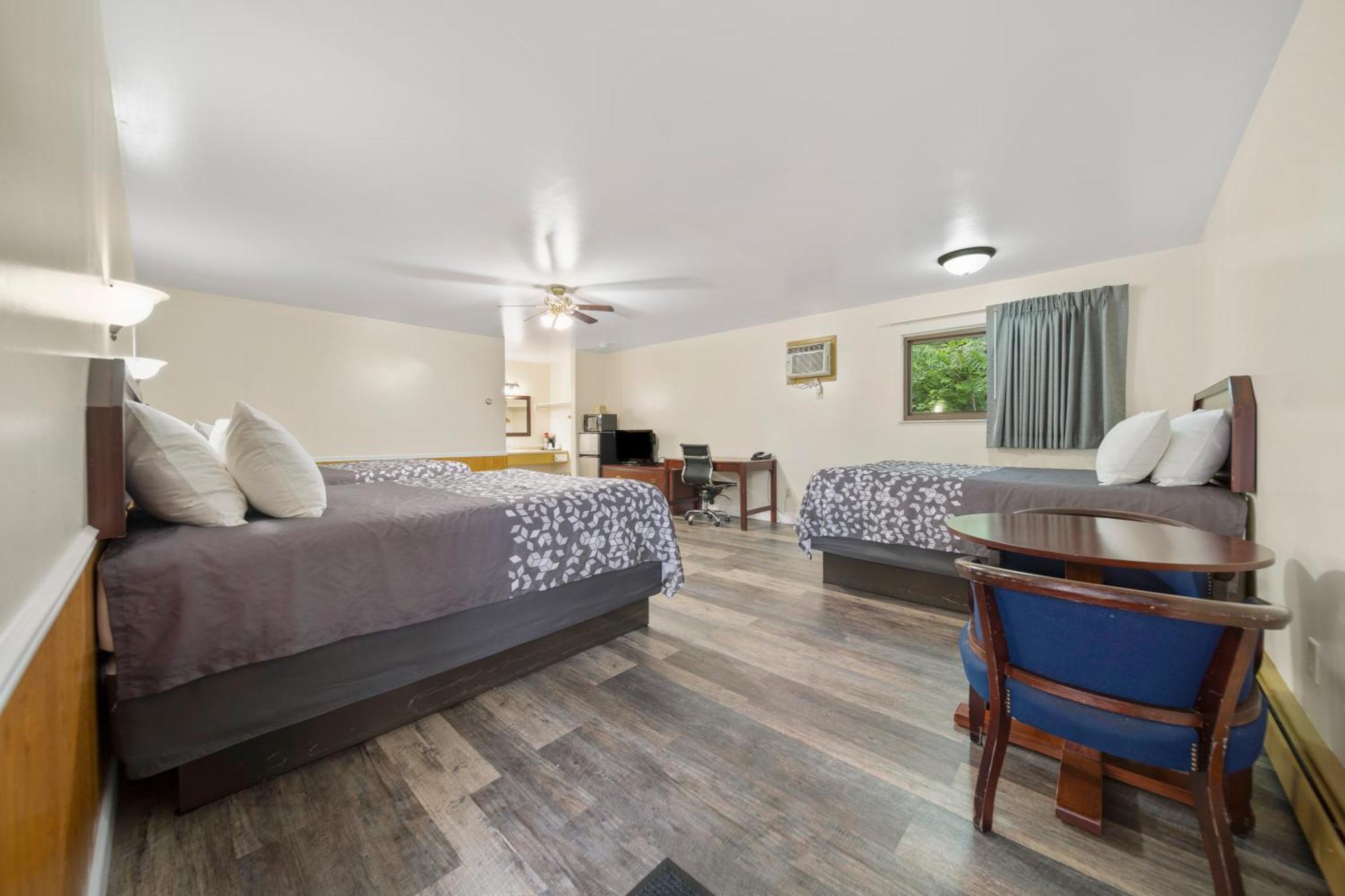 Caro Kingsway Inn מראה חיצוני תמונה