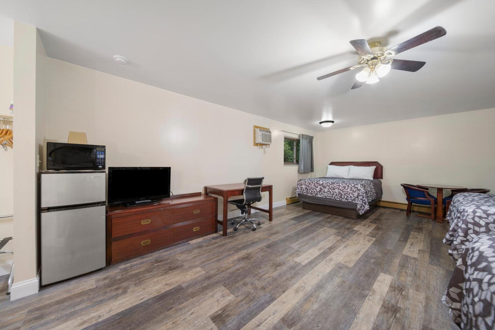 Caro Kingsway Inn מראה חיצוני תמונה
