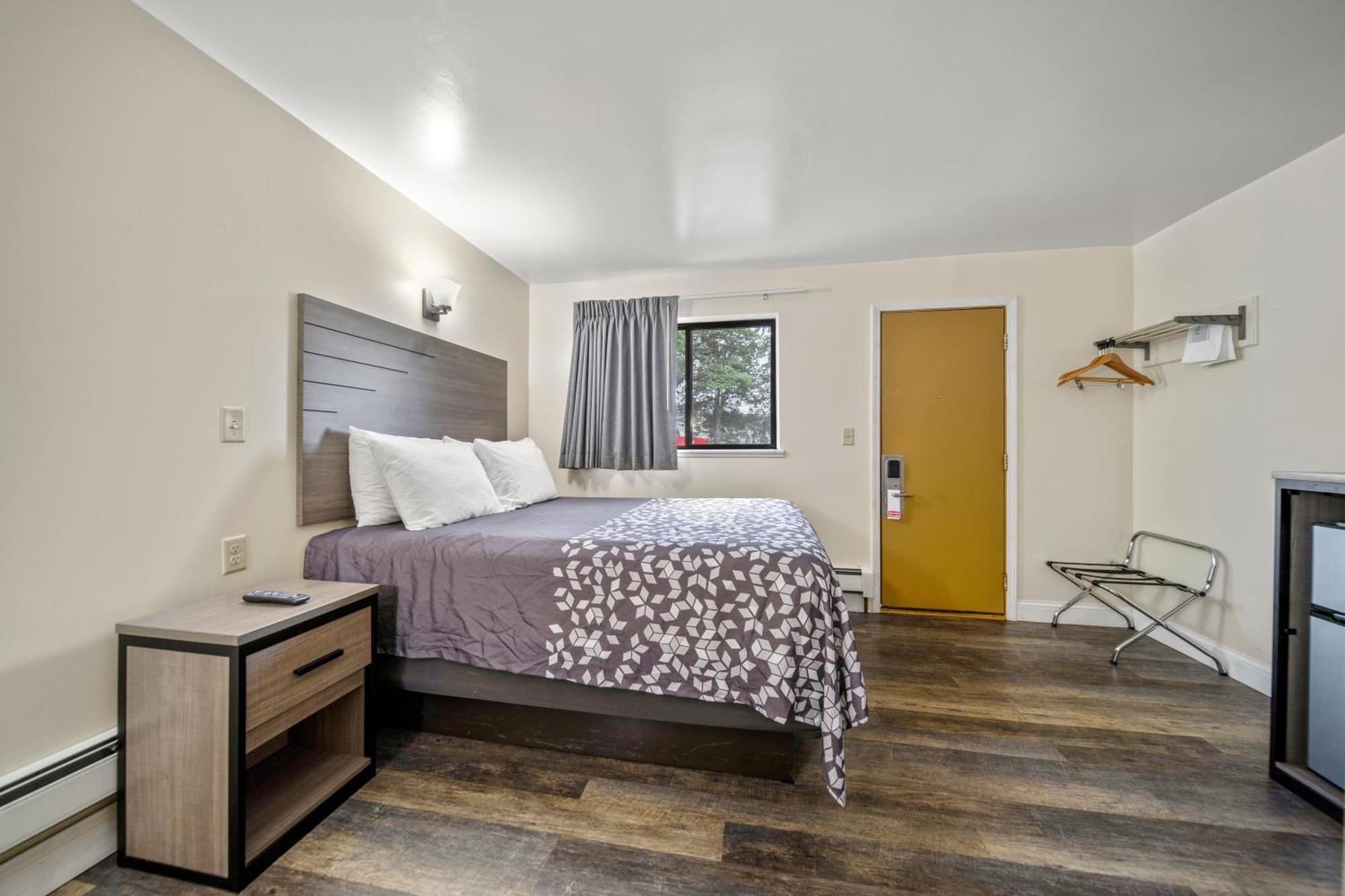 Caro Kingsway Inn מראה חיצוני תמונה