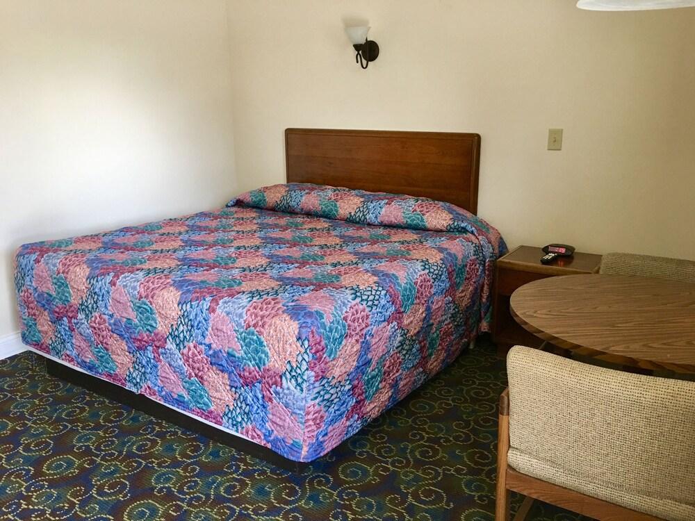 Caro Kingsway Inn מראה חיצוני תמונה