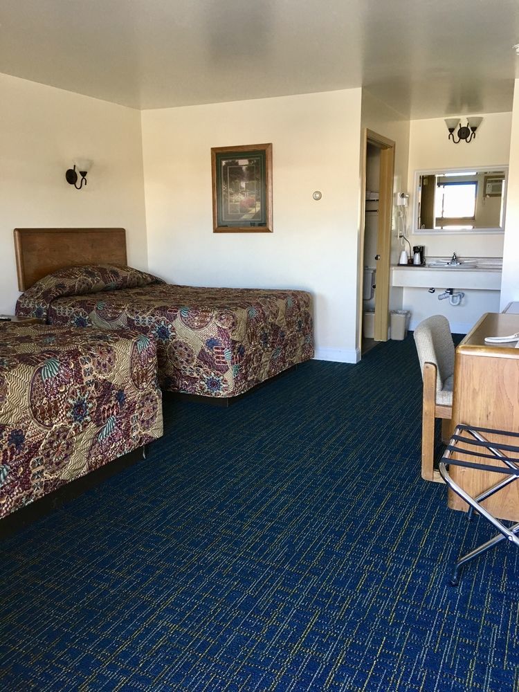 Caro Kingsway Inn מראה חיצוני תמונה